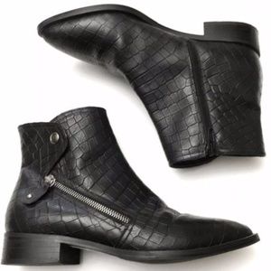 NAPOLEONI croc effect pointed boots